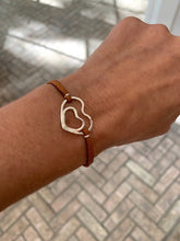 Load image into Gallery viewer, Close To My Heart Bracelet