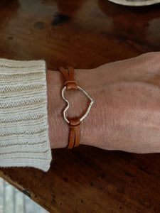 Heart Bracelet (medium)