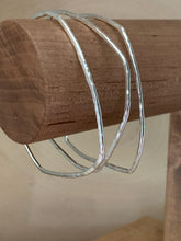 Load image into Gallery viewer, Freeform Bangle