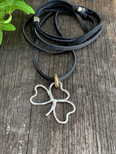 Load image into Gallery viewer, Shamrock Necklace